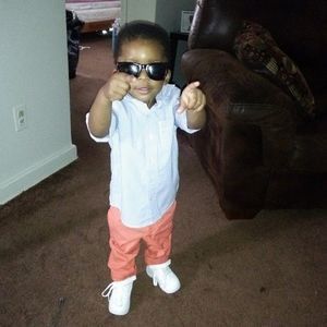 Meet your Posher, Sharif